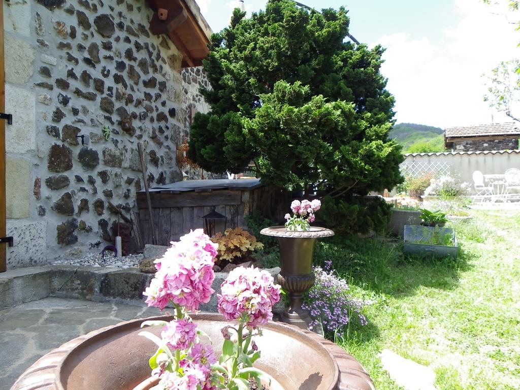 Bed and Breakfast Le Cabanon Thueyts Zewnętrze zdjęcie